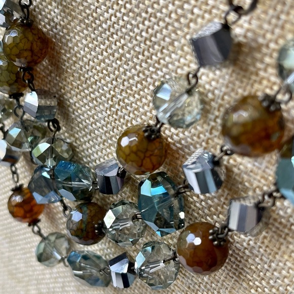 SPARKLY AB CRYSTALS with Multi Beaded Three Tier Nexklace - Picture 4 of 8